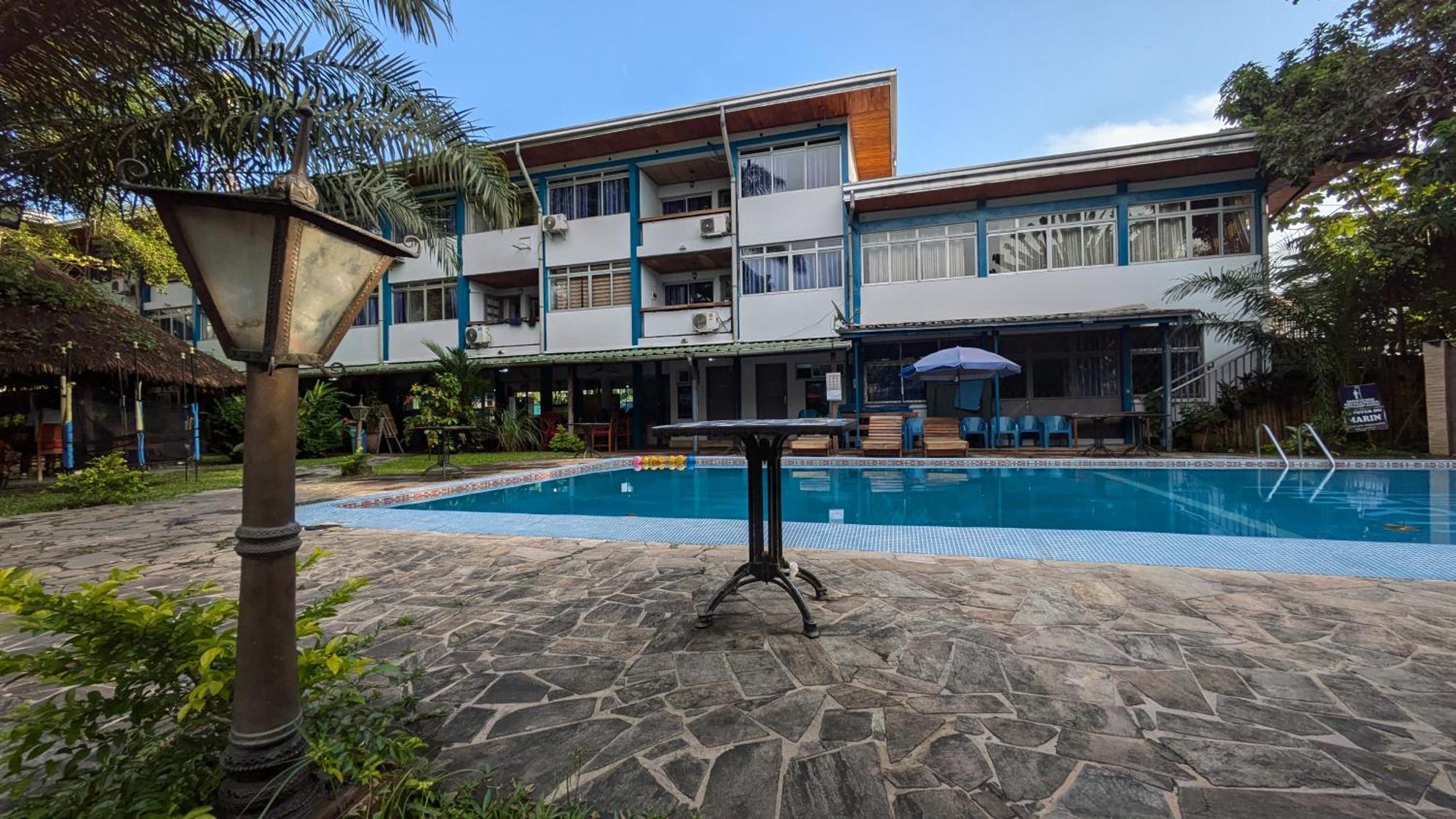 Foyer Du Marin Hotel Douala Luaran gambar